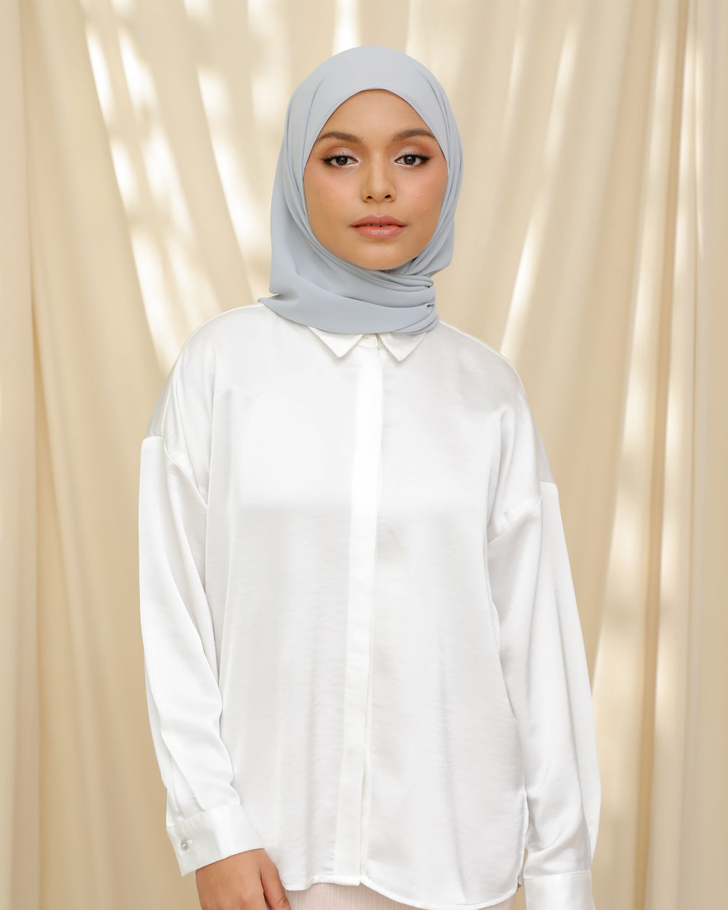 Hoodlite Shawl - ATLAS