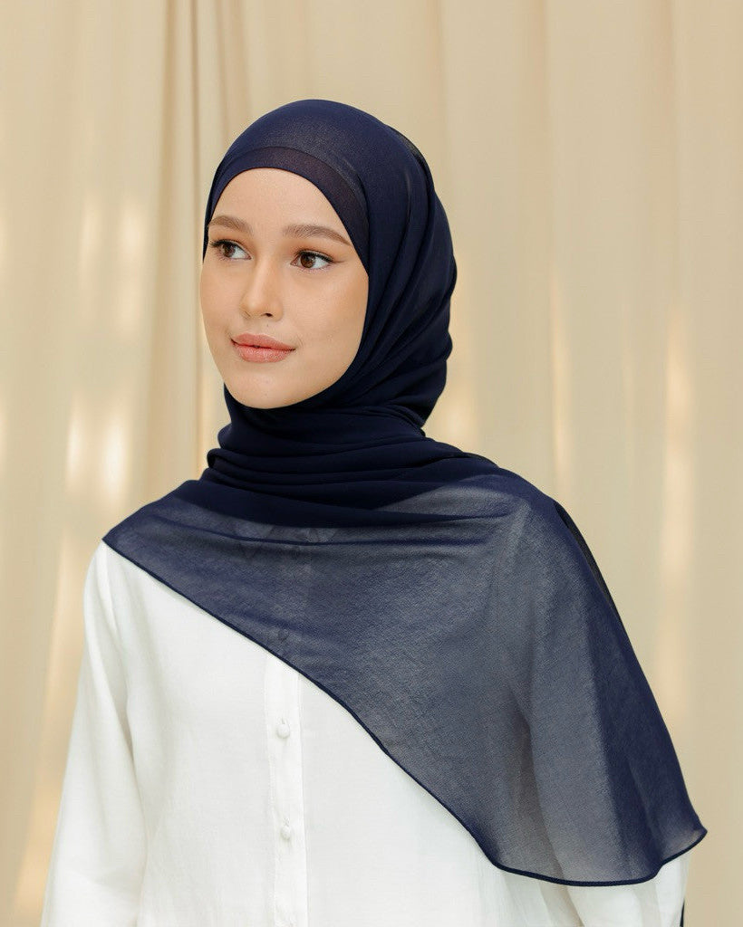 Thalia, The 'It' Shawl - BEFORE SUNRISE