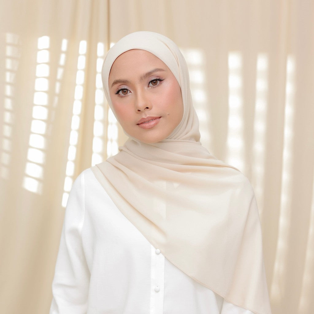 Basically Grace - BUTTERCREAM