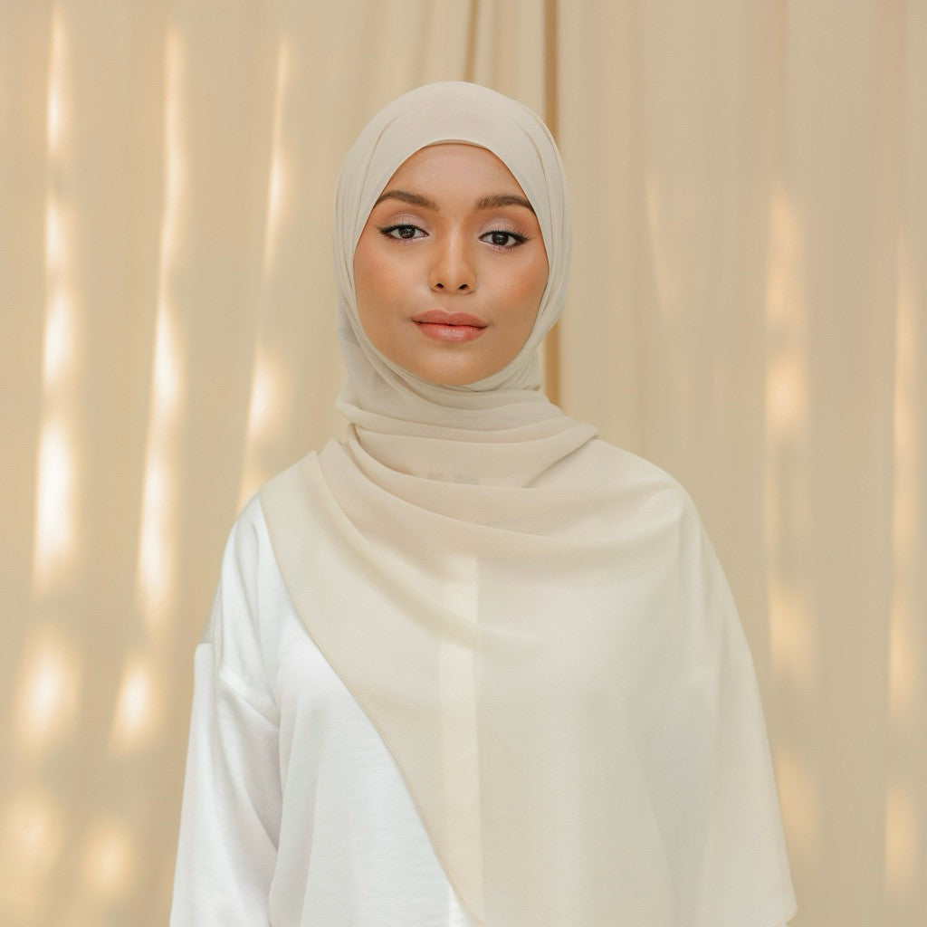 Thalia, The 'It' Shawl - CLUELESS