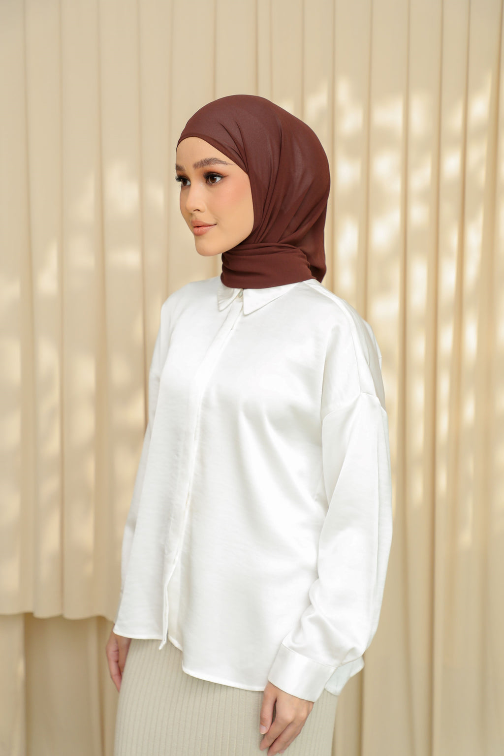 Hoodlite Shawl - COCOA