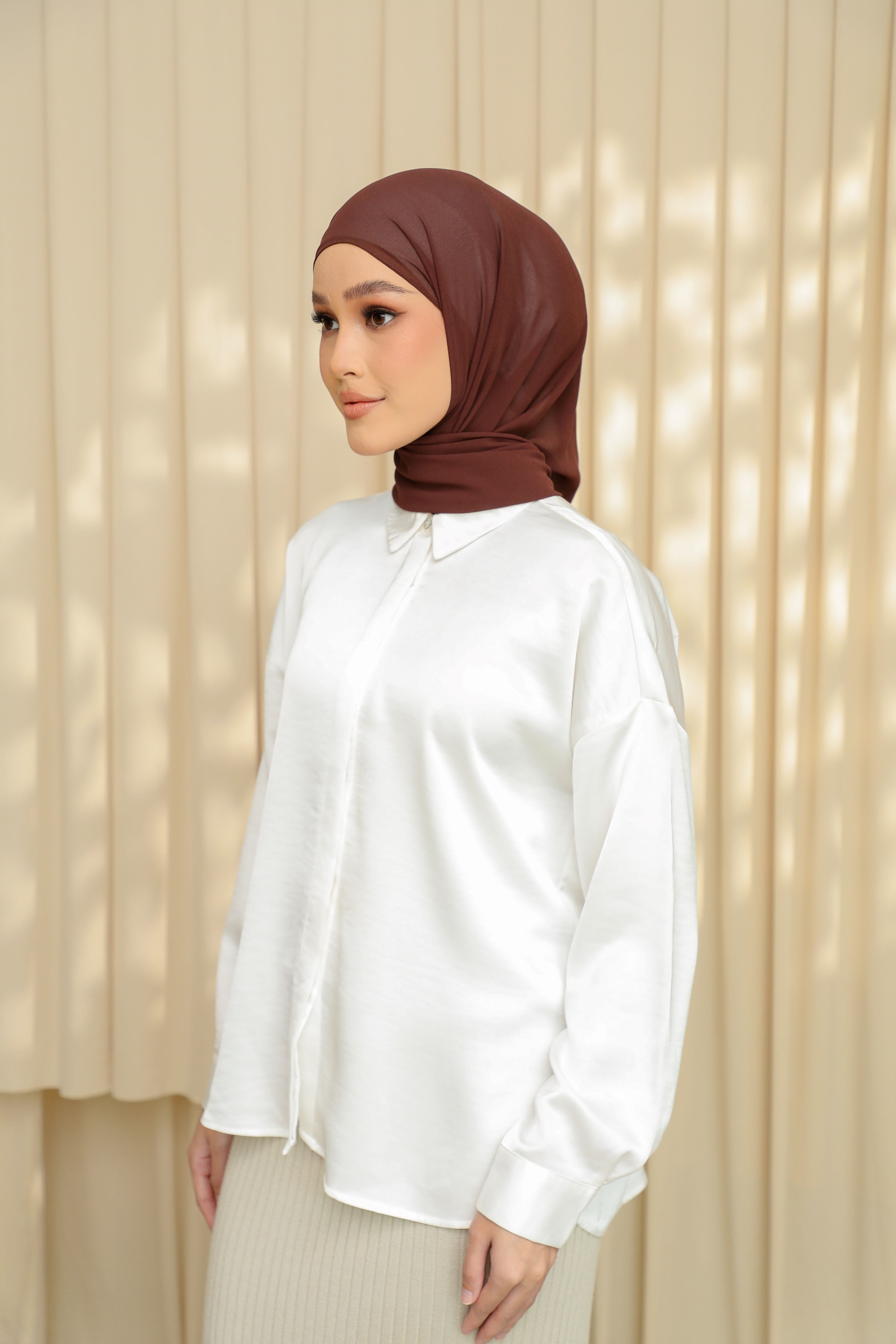 Hoodlite Shawl - COCOA