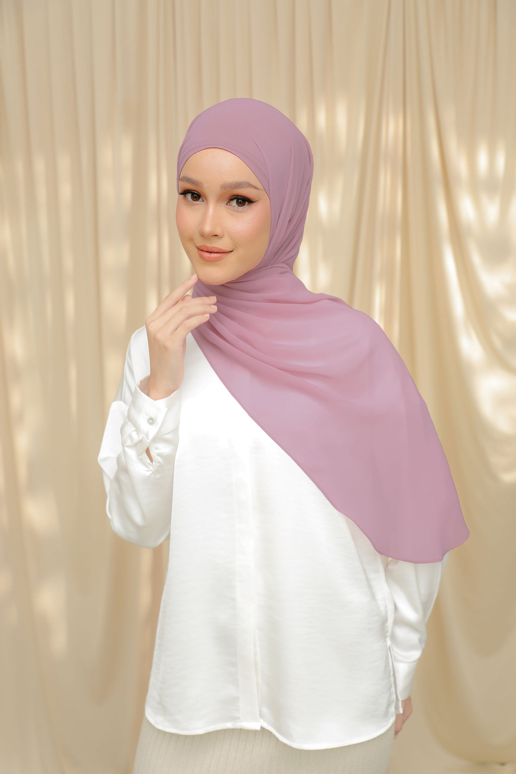 Thalia, The 'It' Shawl - Elle