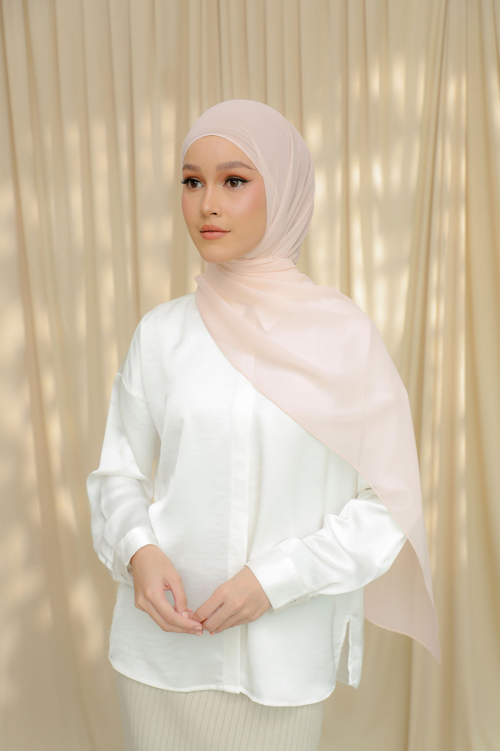 Thalia, The 'It' Shawl - IT GIRL