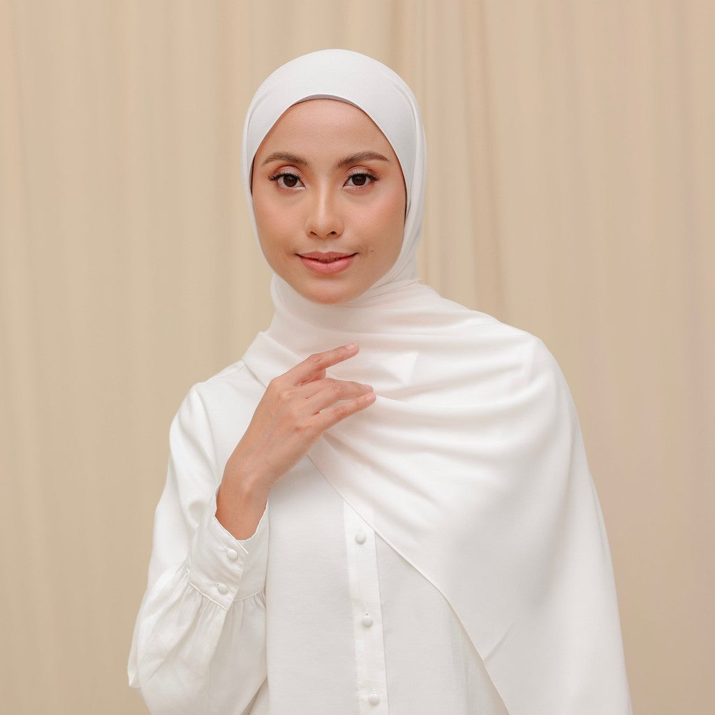 Perhaps Putri - LUCY