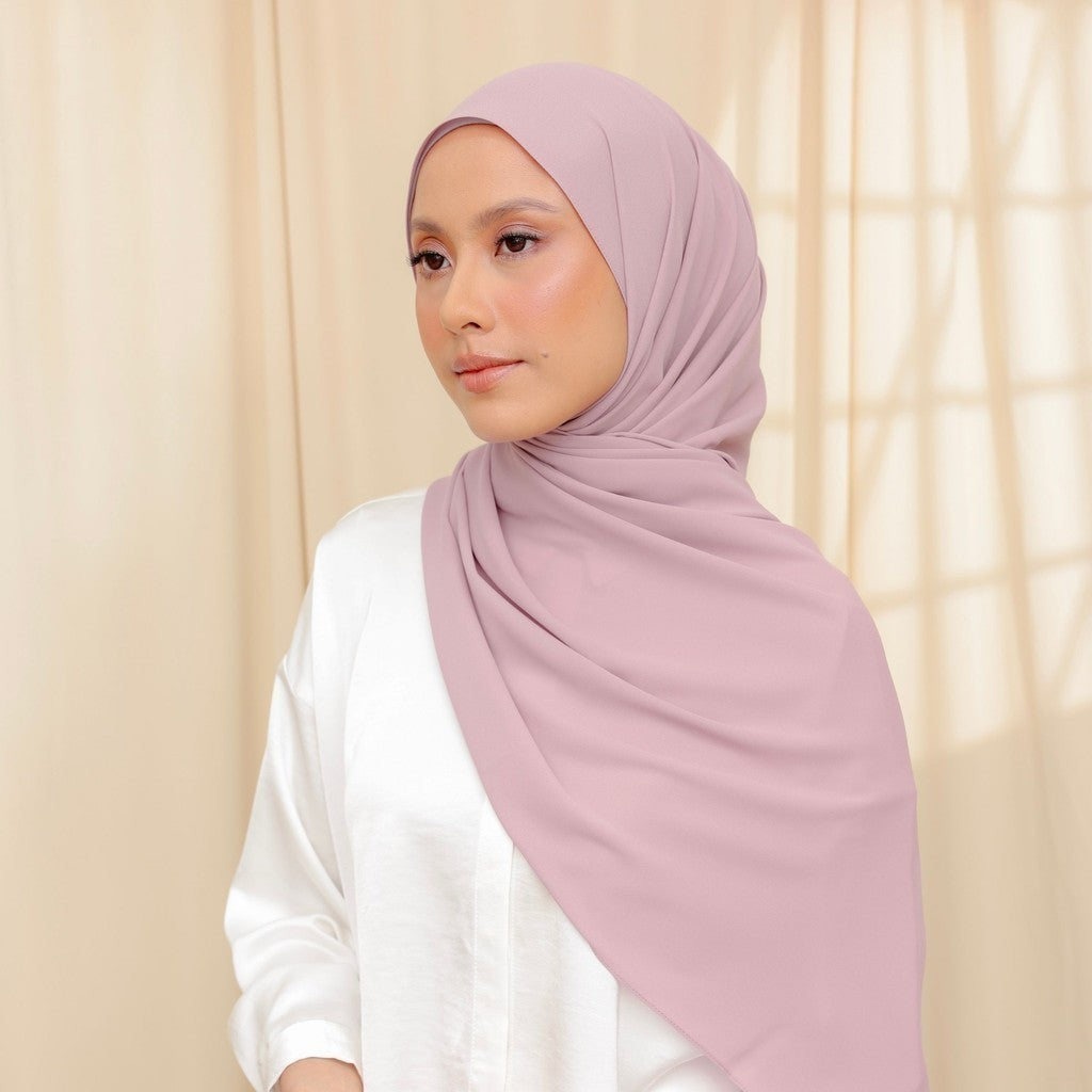 Perhaps Putri - PARISSA