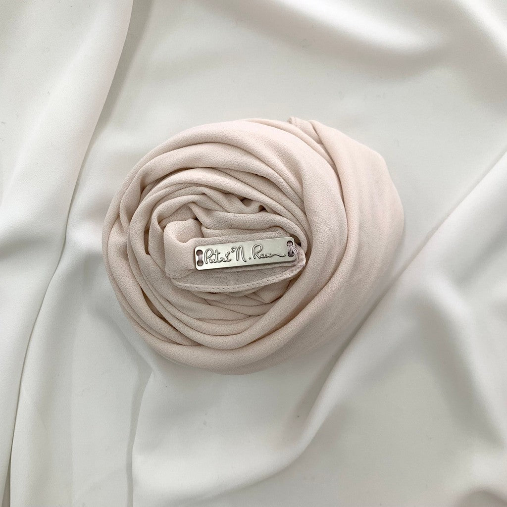 Basic Putri - POWDERED SUGAR