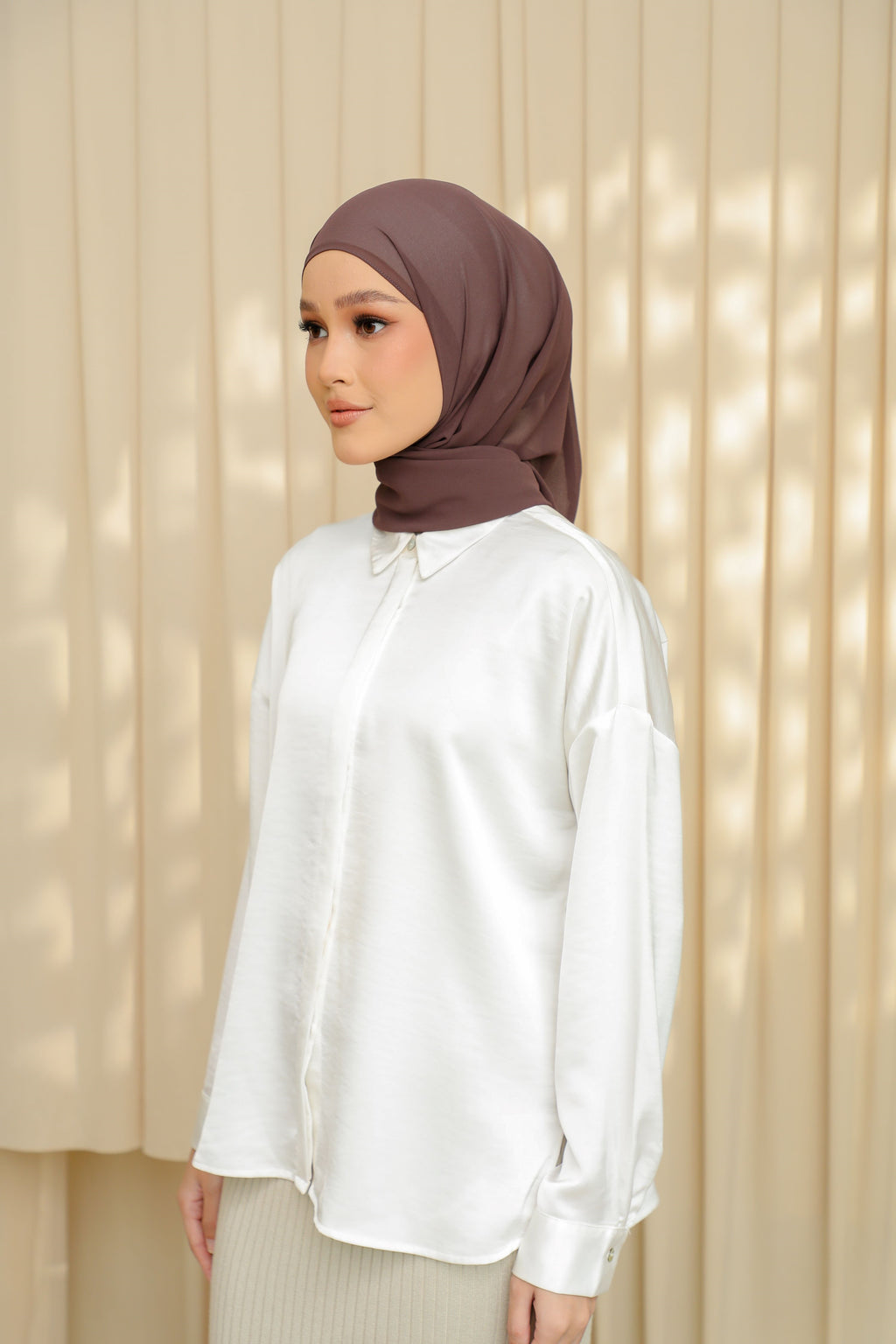 Hoodlite Shawl - ROOT