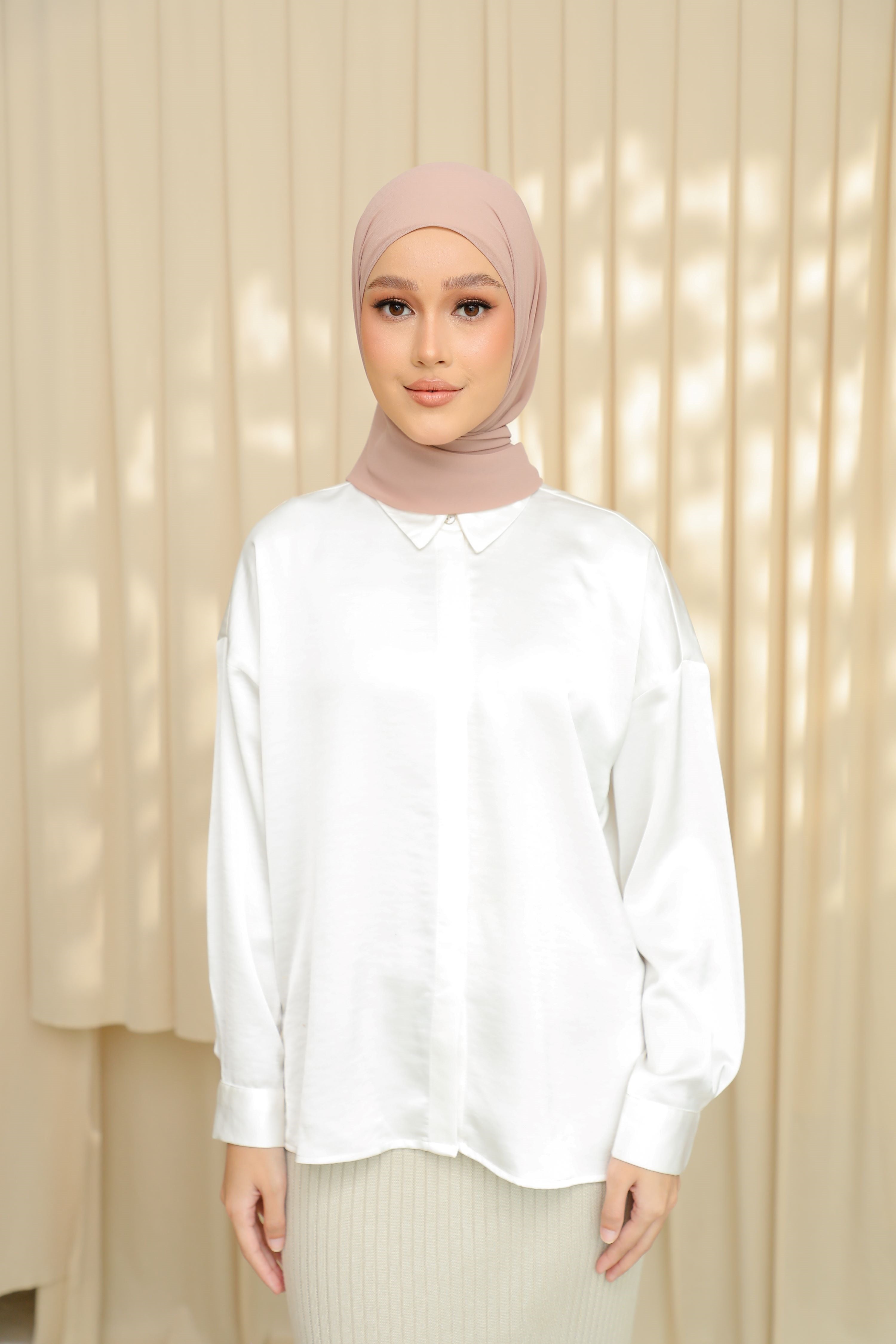 Hoodlite Shawl - ROSEWOOD