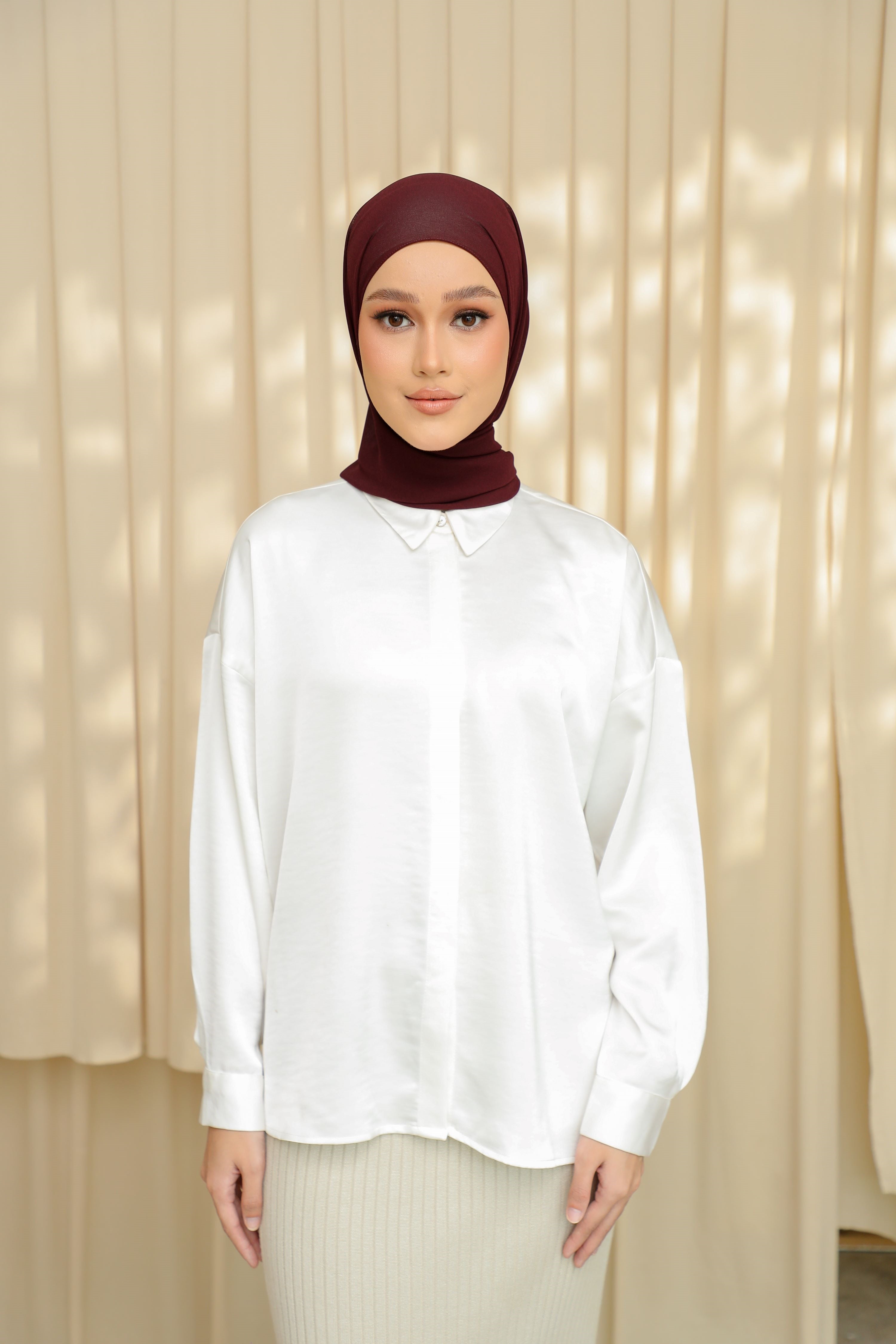 Hoodlite Shawl - RUBY