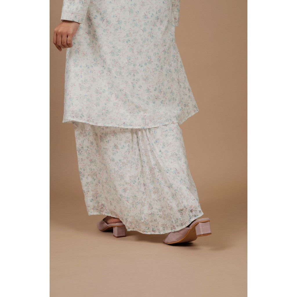 Kebarong Lestari in Sakura