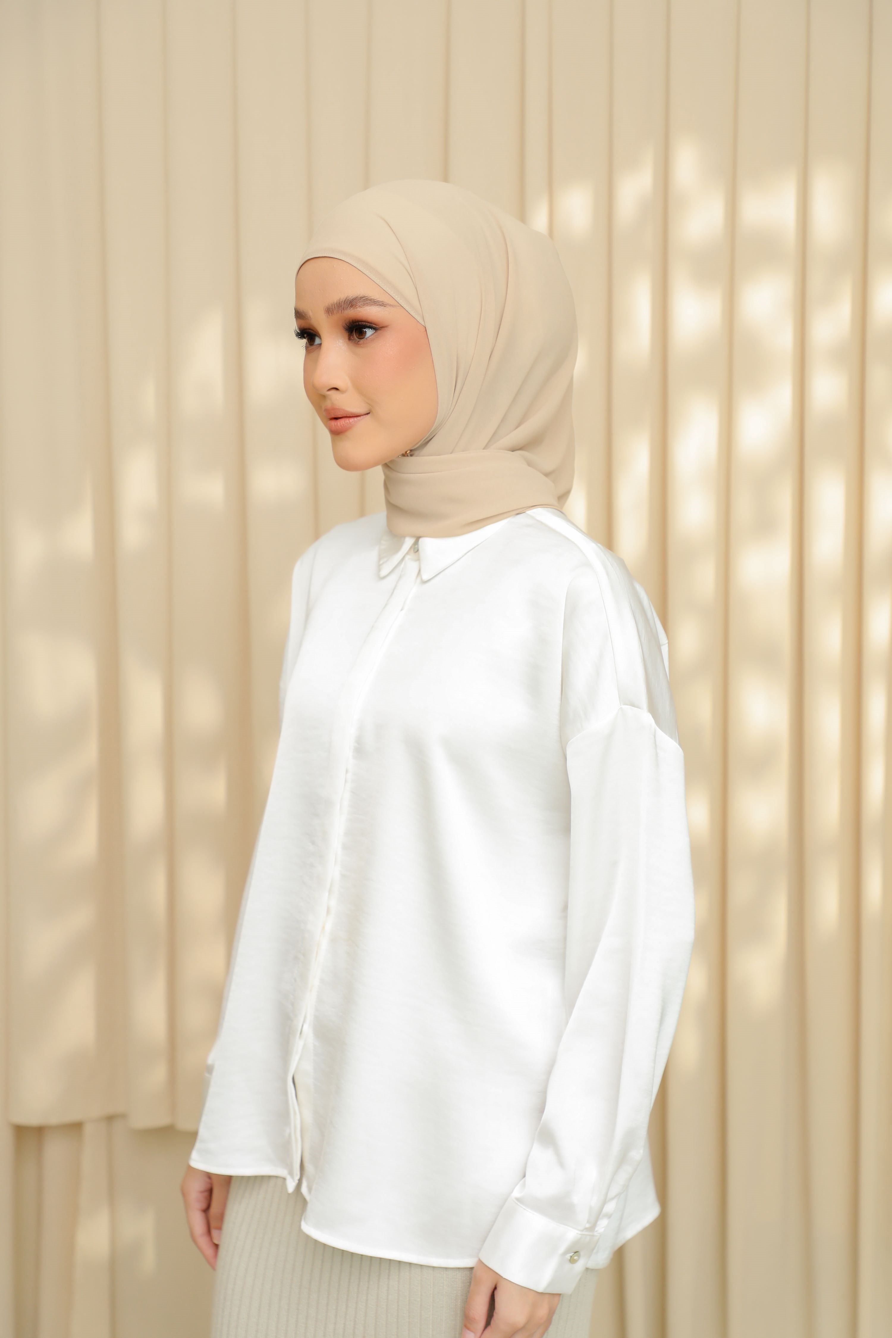 Hoodlite Shawl - STONE