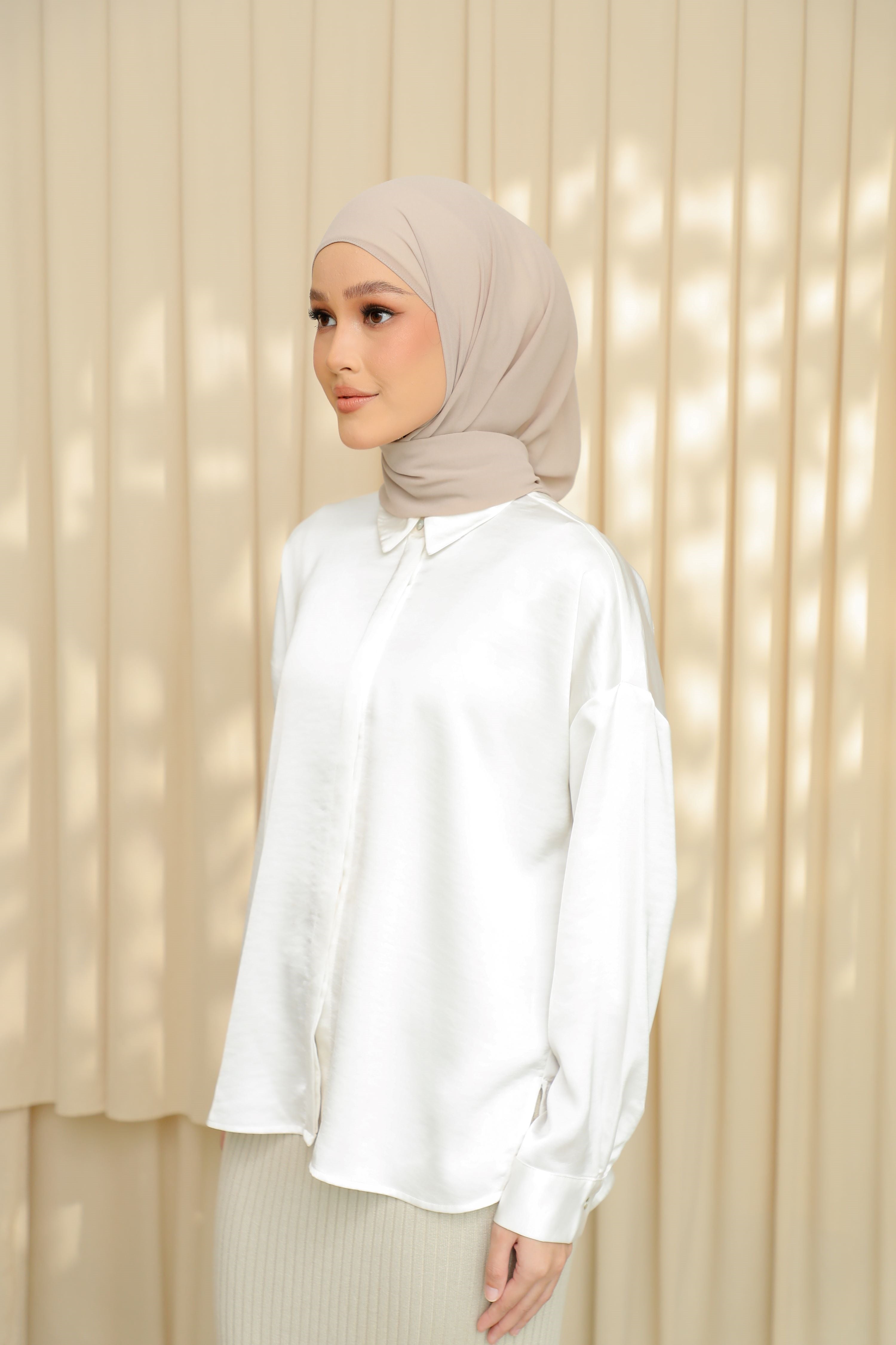 Hoodlite Shawl - TOBACCO