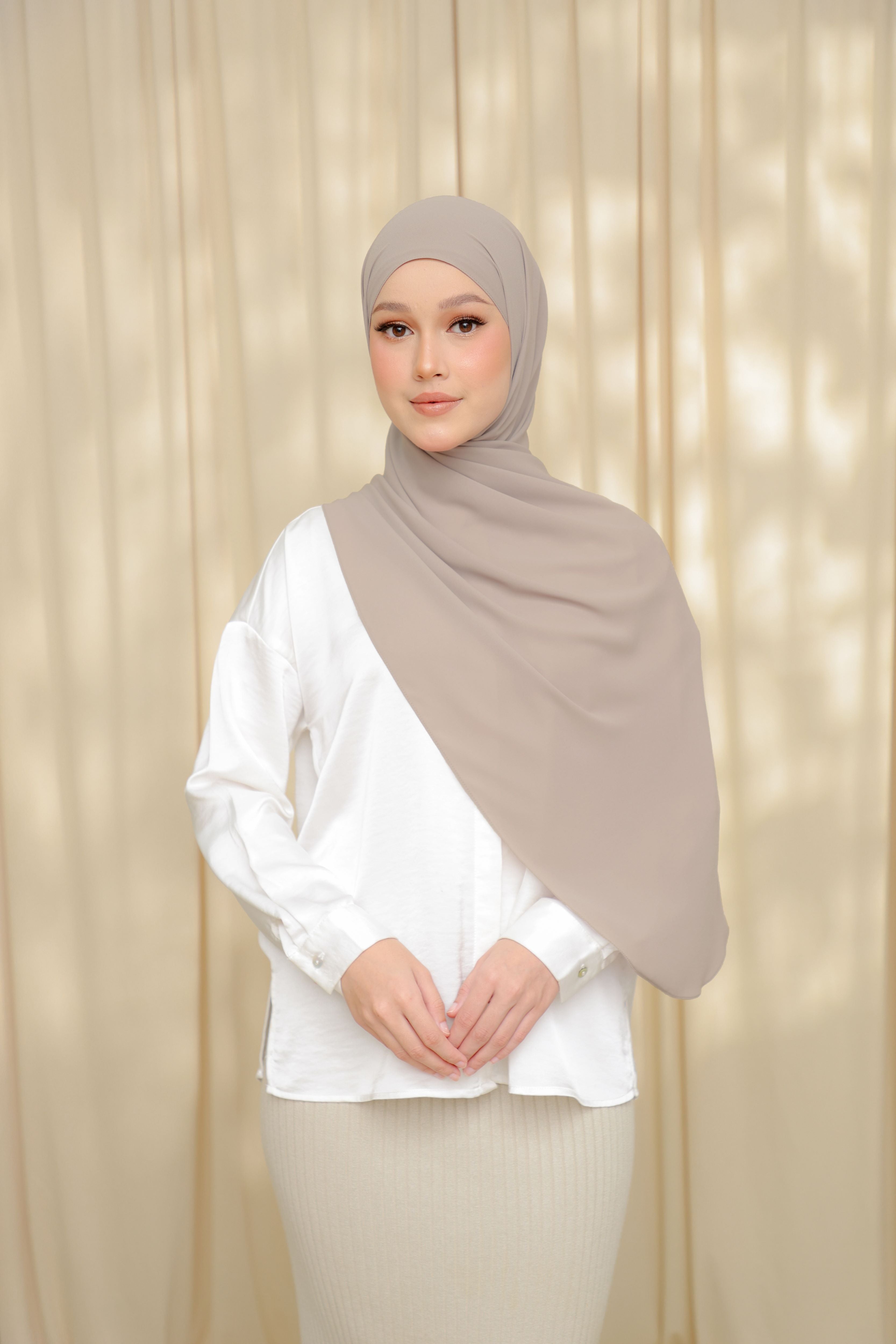 Perhaps Putri - AVERY