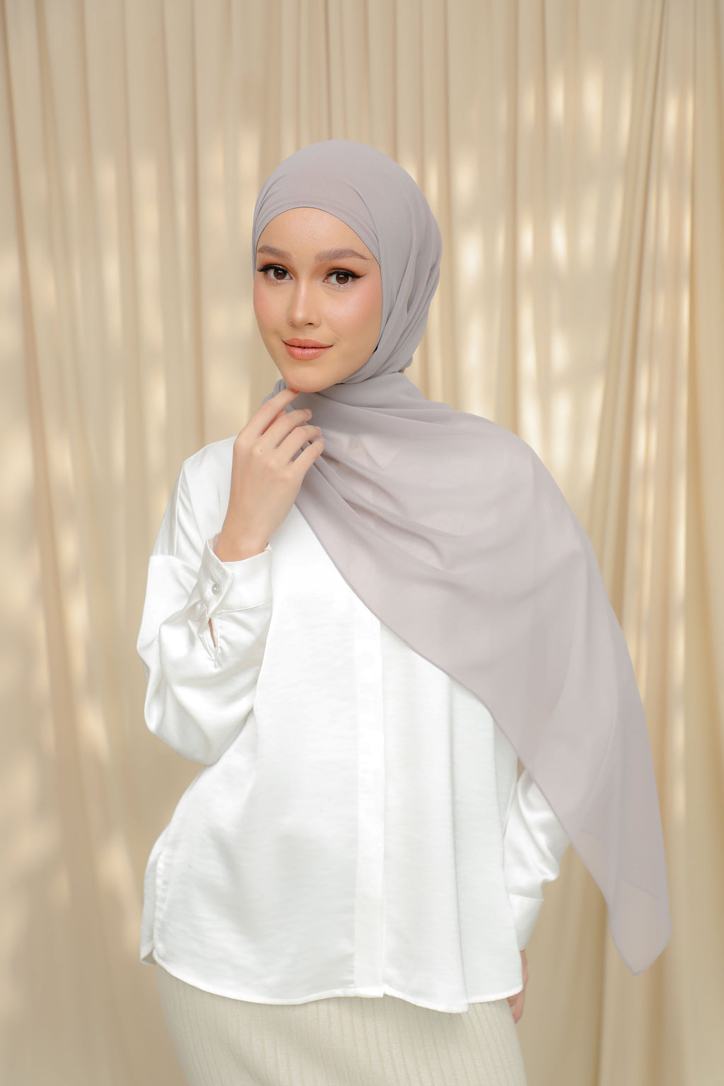 Thalia, The 'It' Shawl - BEGIN AGAIN