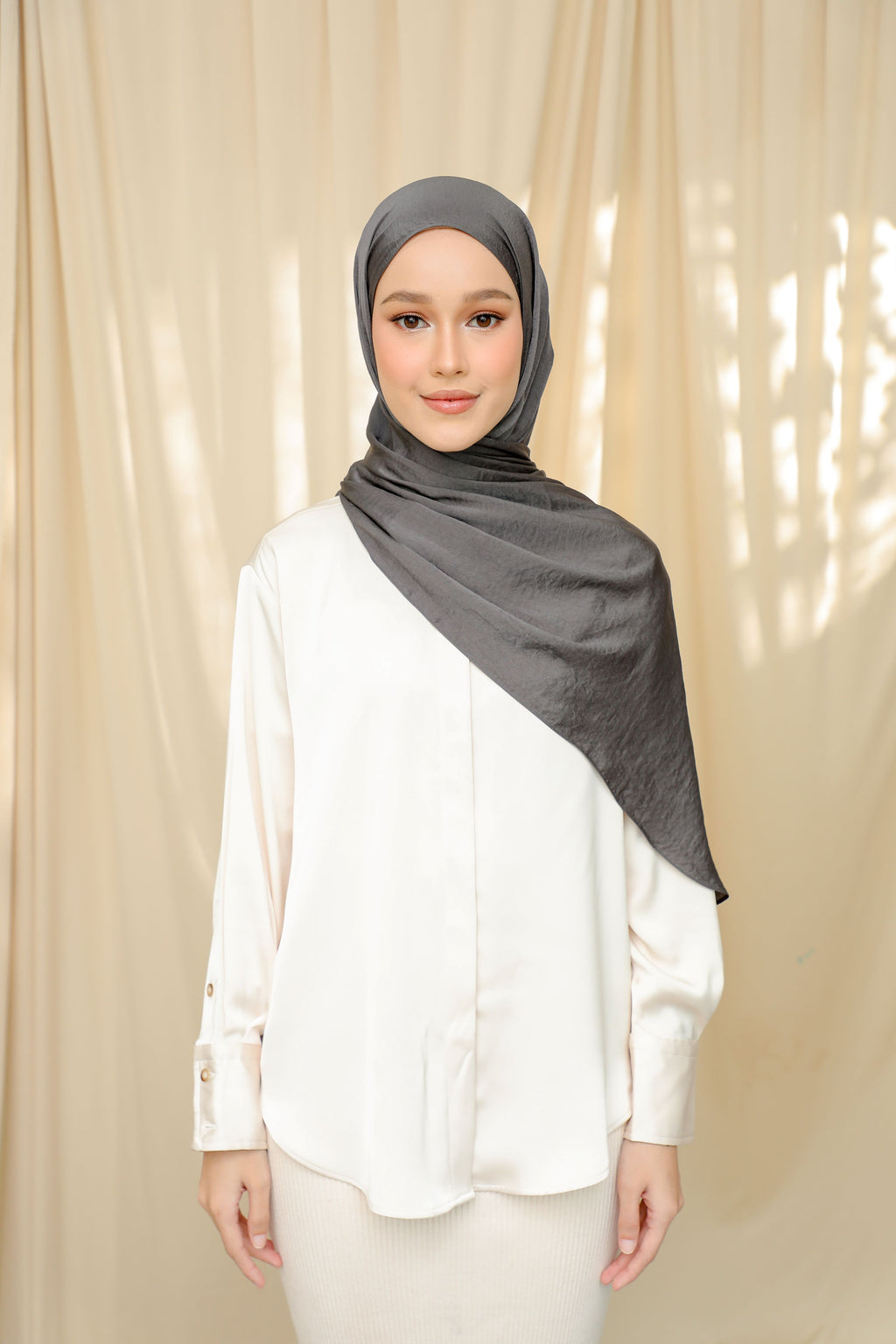 Petal Satin - BLACKROSE