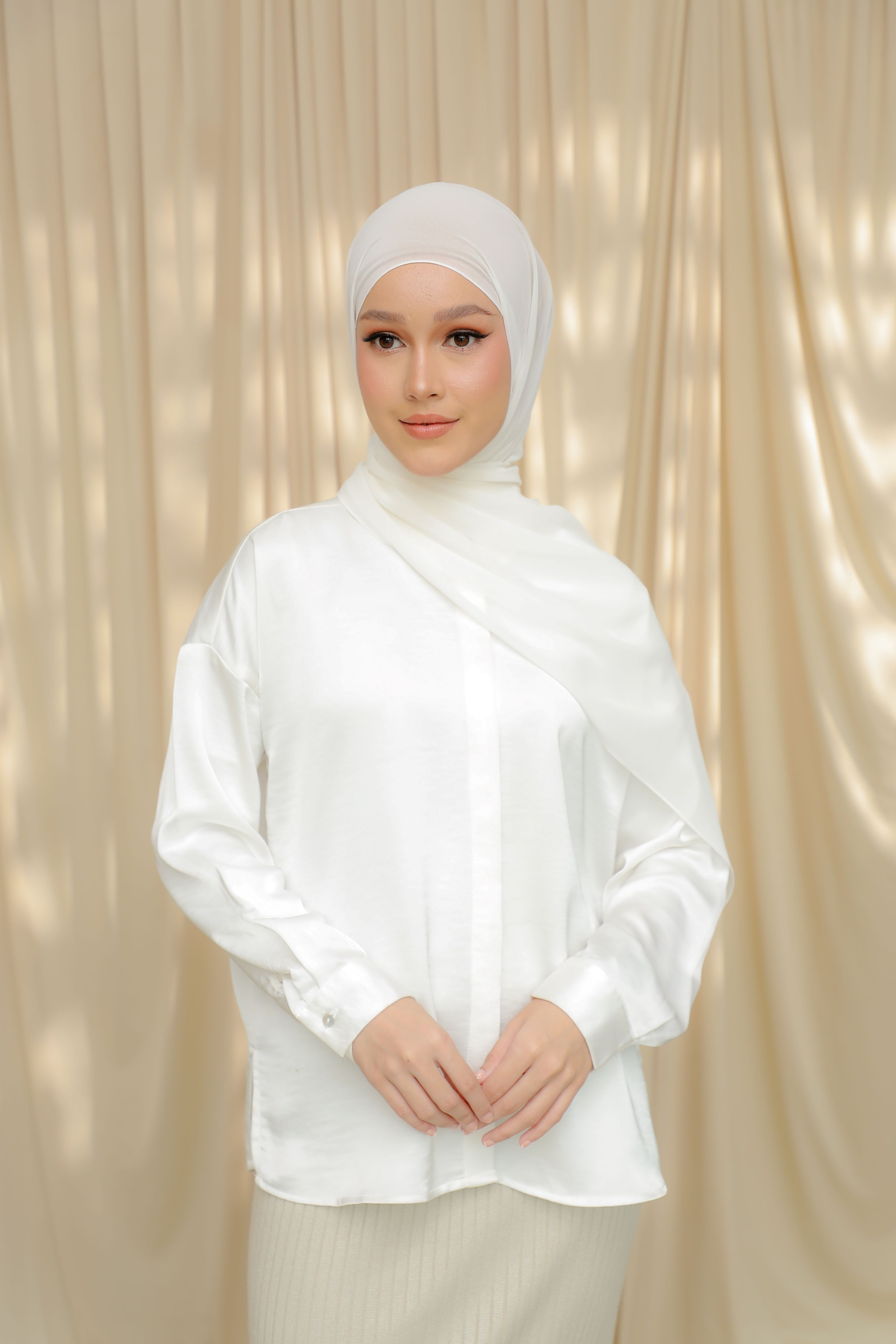 Thalia, The 'It' Shawl - BRIDE WARS