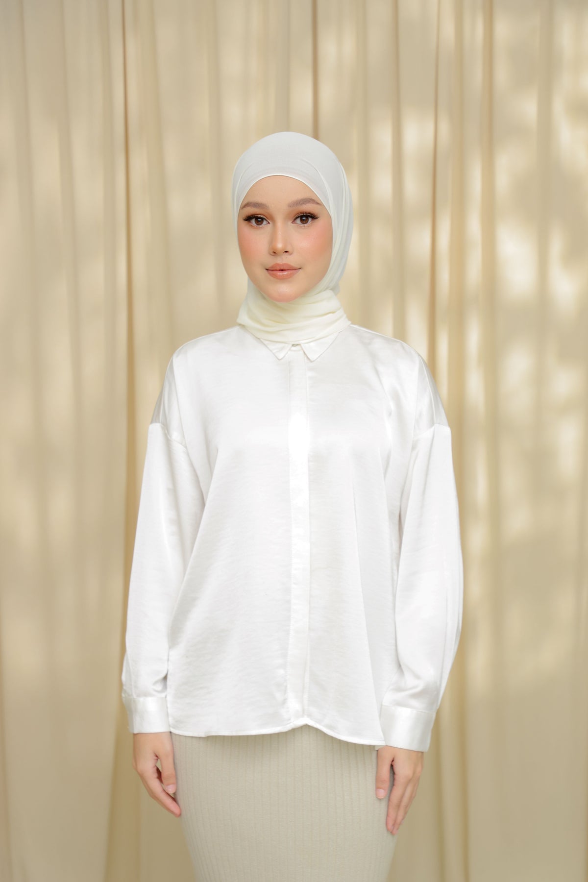 Hoodlite Shawl - Crema