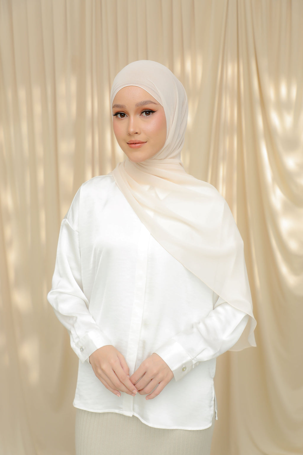 Thalia, The 'It' Shawl - PRINCESS DIANA