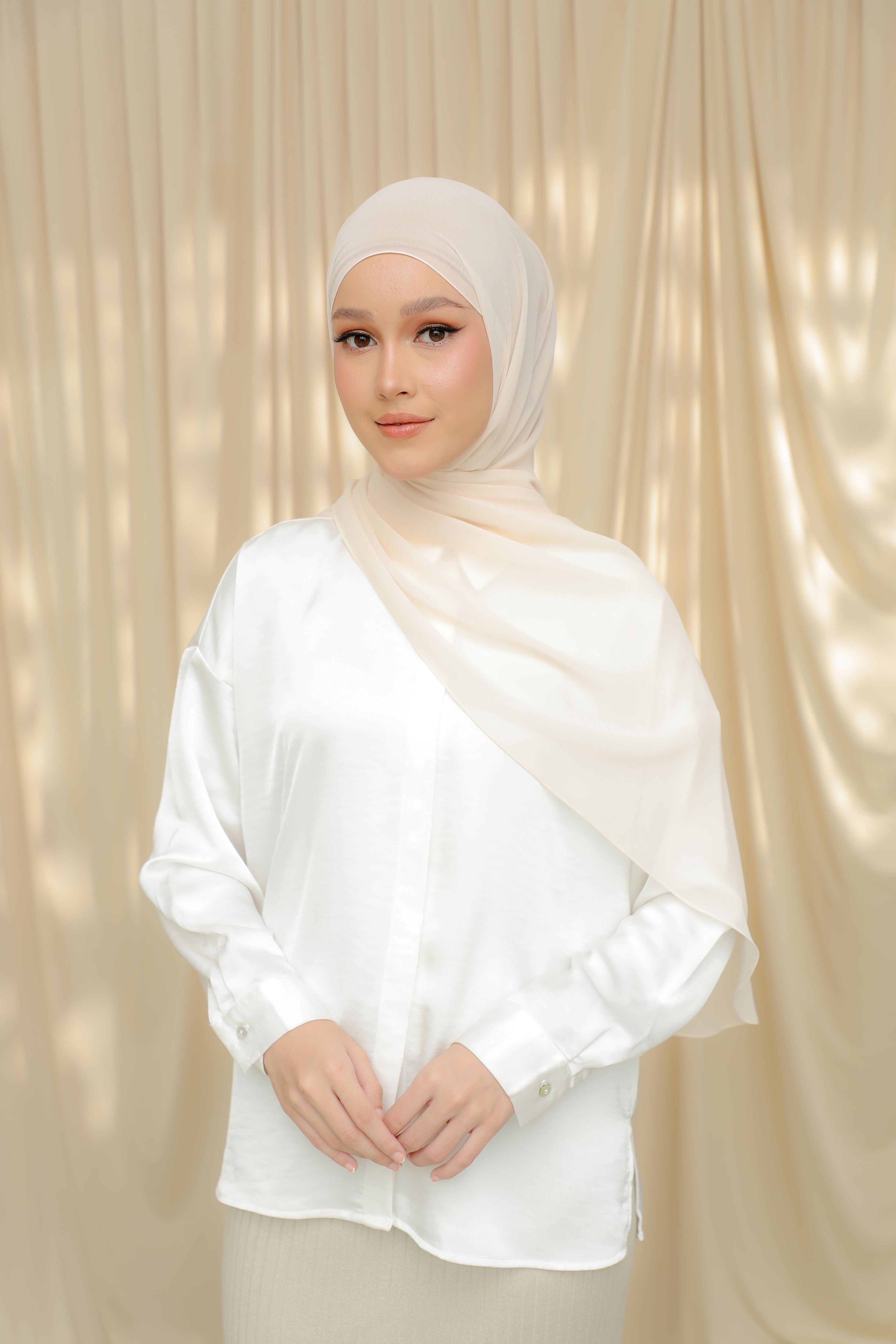 Thalia, The 'It' Shawl - PRINCESS DIANA