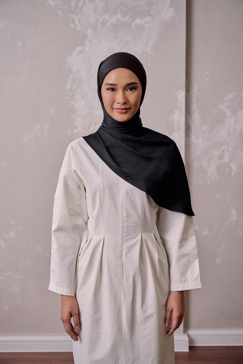 Petal Grace Easy Hijab - EERIE BLACK