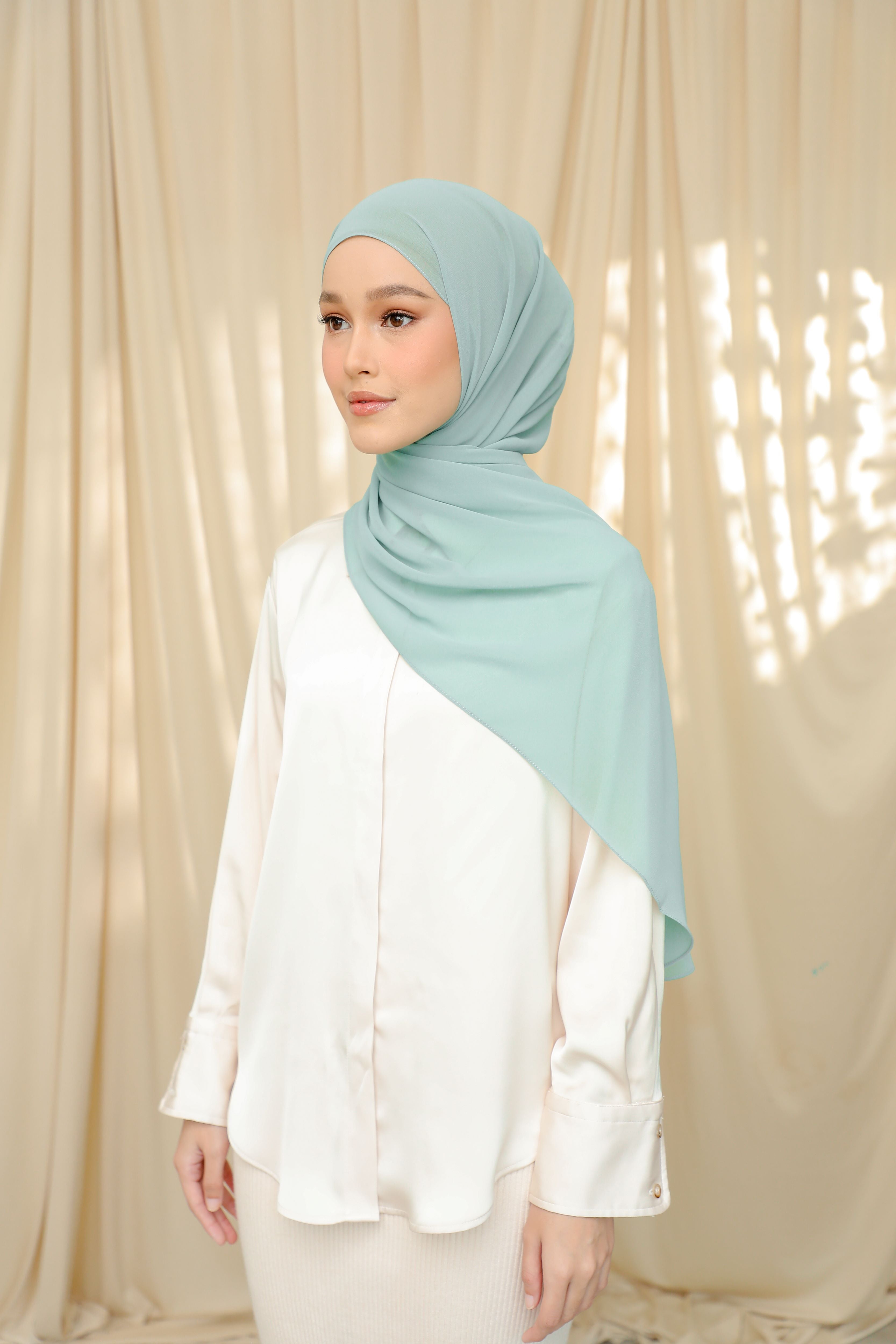 Thalia, The 'It' Shawl - ELLA ENCHANTED