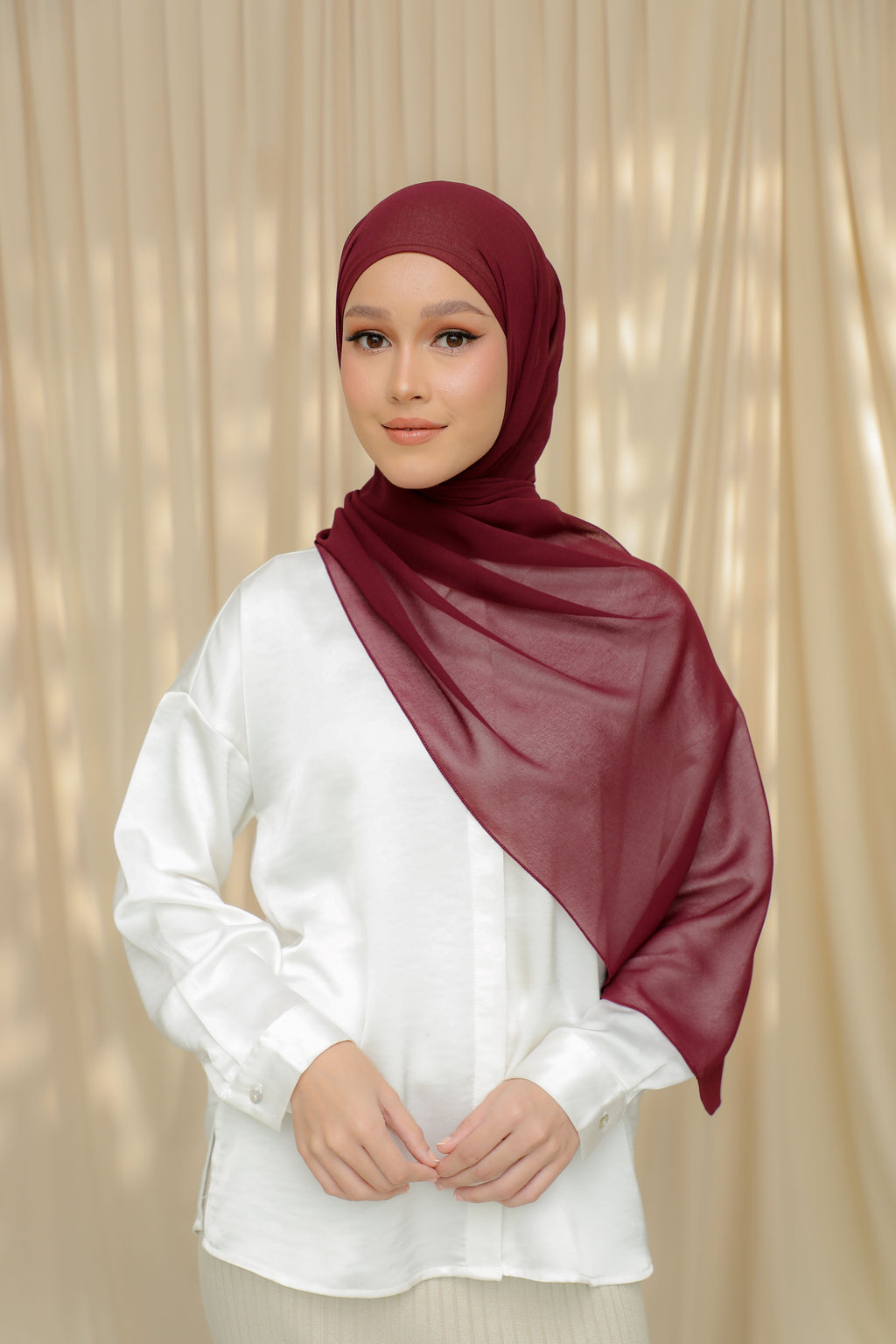 Thalia, The 'It' Shawl - GOSSIP GIRL