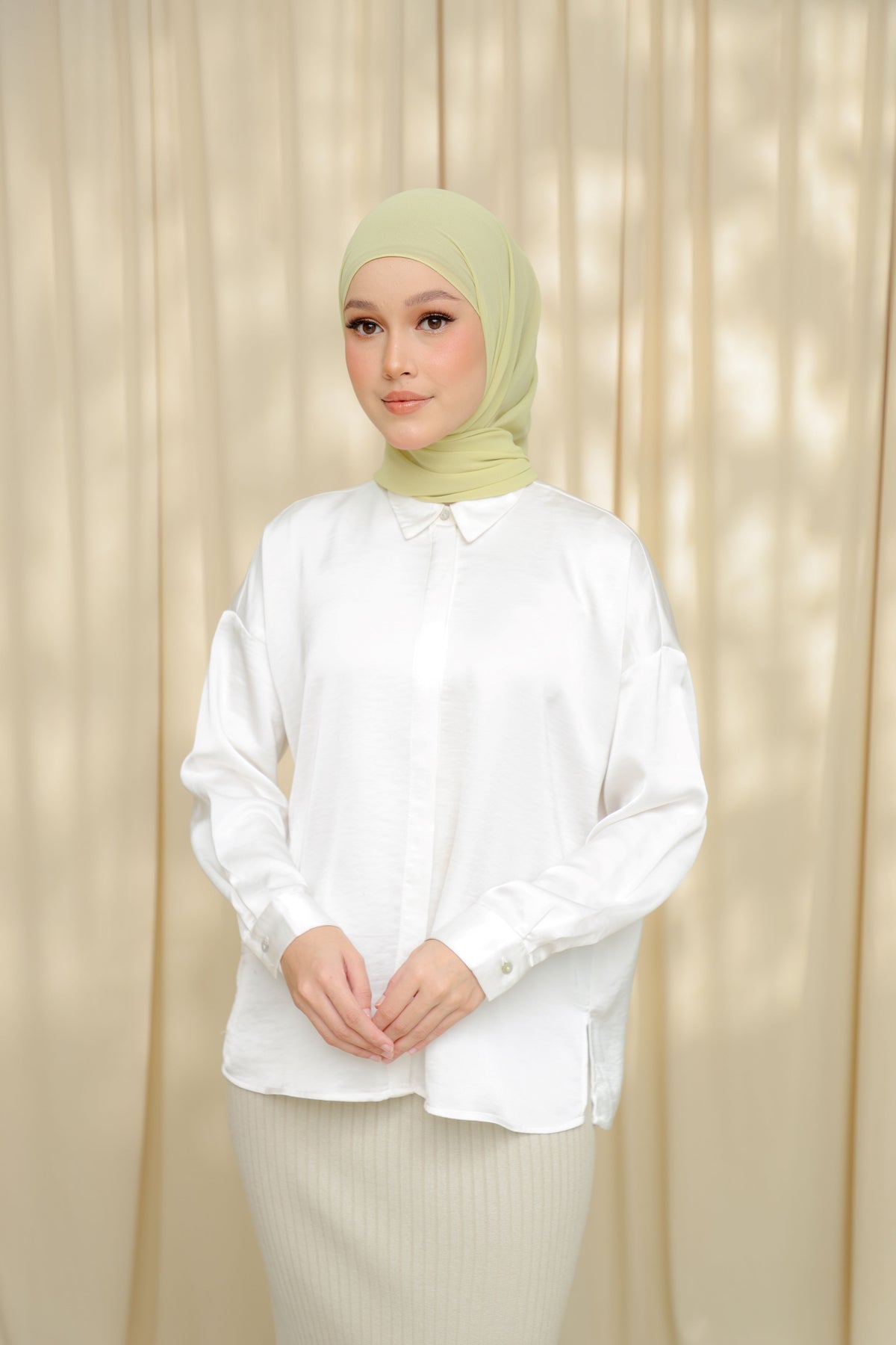 Hoodlite Shawl - Helen
