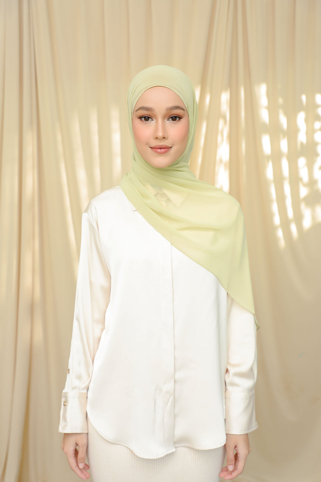 Thalia, The 'It' Shawl - HELENA