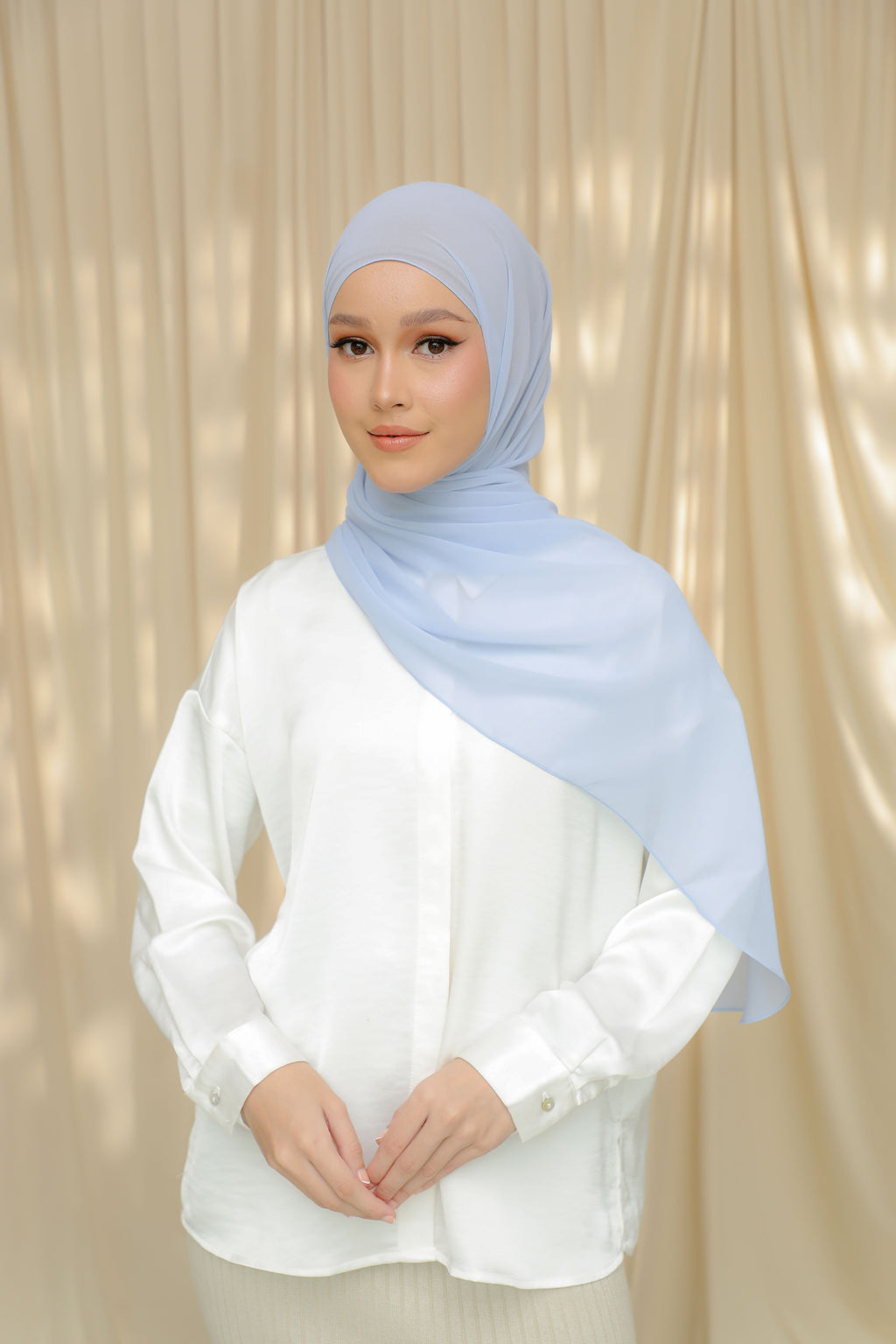 Thalia, The 'It' Shawl - MAMMA MIA
