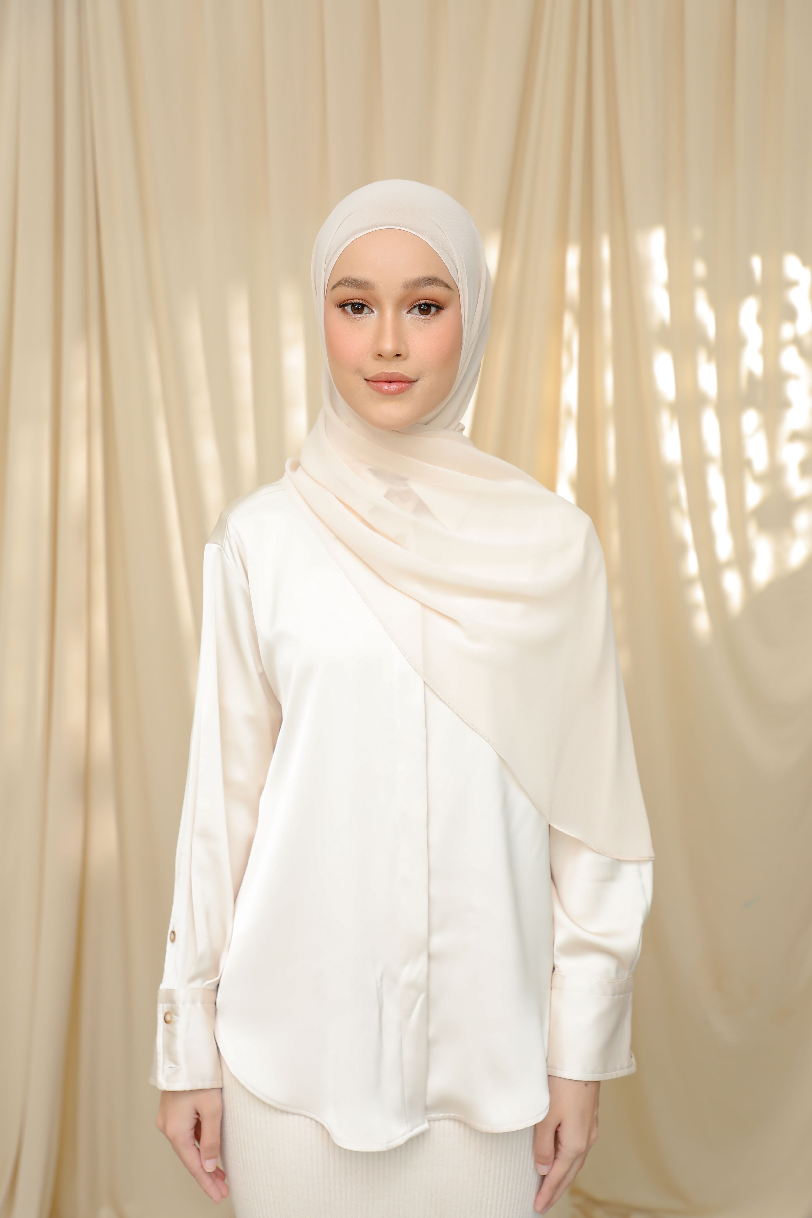 Thalia, The 'It' Shawl - PRINCESS DIANA