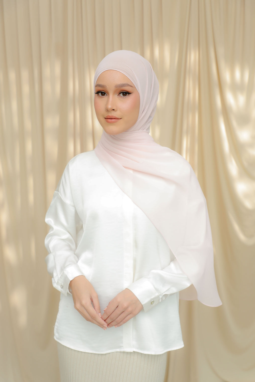 Thalia, The 'It' Shawl - REGINA GEORGE