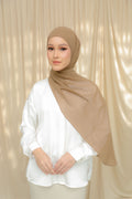 Thalia, The 'It' Shawl - Script