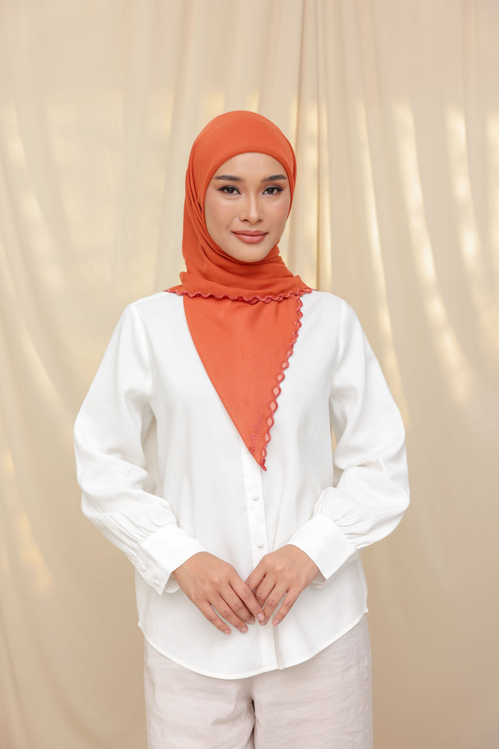 Alun Square - SURIA